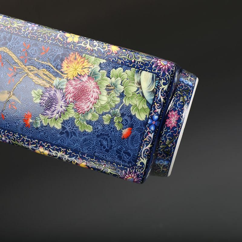 清乾隆磁器藍地琺瑯彩花鳥紋四方瓶 景徳鎮 陶磁器 装飾品 現代