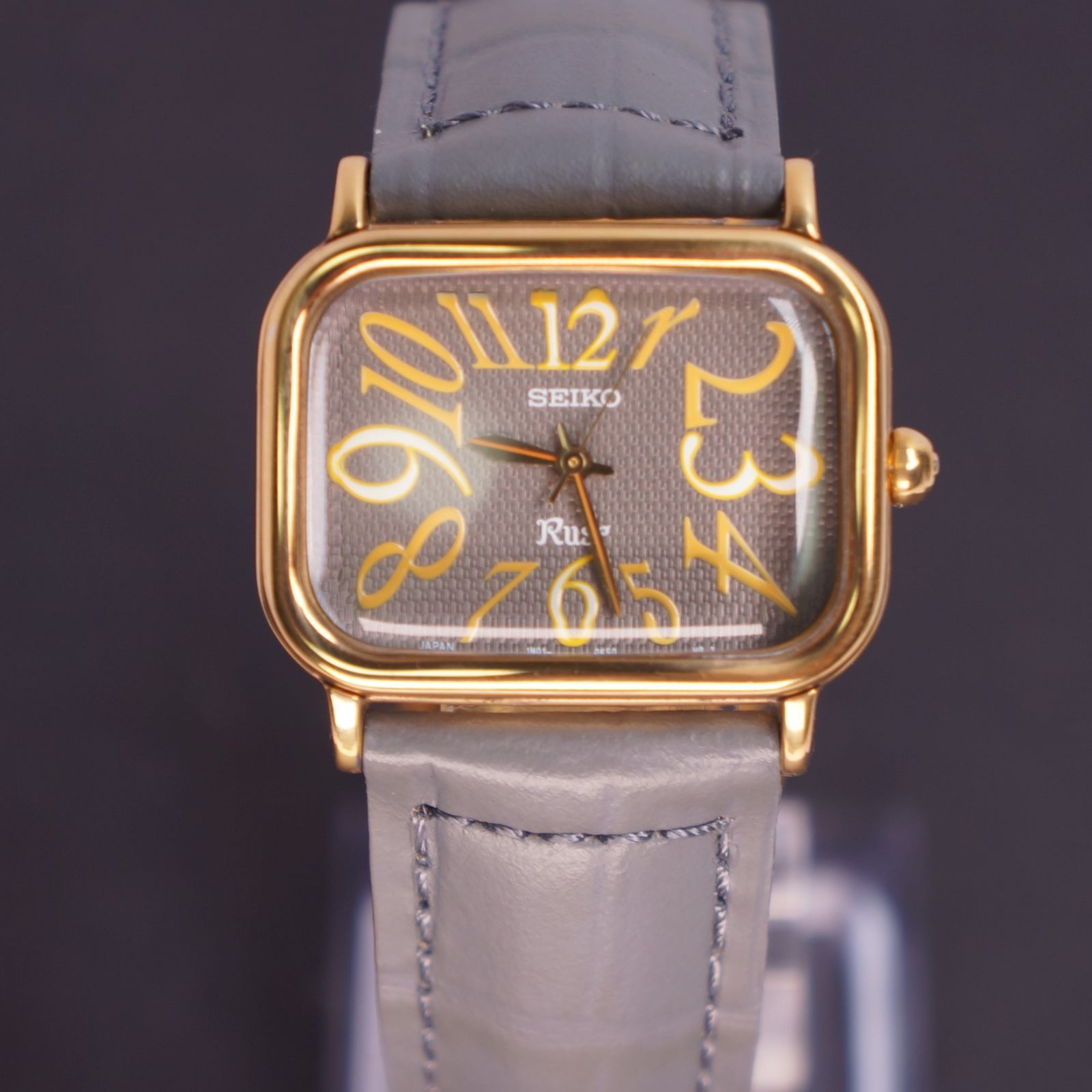 【希少品　美品　新品電池】3337 SEIKO　DOLCE　レディース腕時計 二種のベルトが楽しめる セイコー 腕時計 SEIKO 時計 セイコー