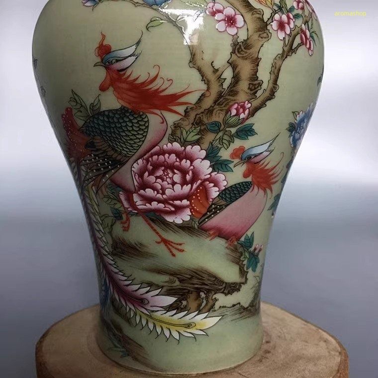 蒔金琺瑯彩梅瓶  美人瓶  景徳鎮 陶磁器 装飾品 工芸品 美術品 置物 蒔金琺瑯彩梅瓶 美人瓶 景徳鎮 陶磁器 装飾品 工芸品 美術品
