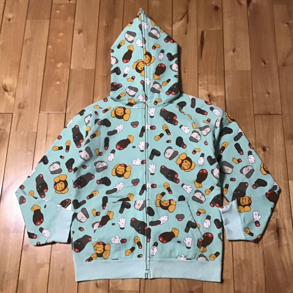 レア  BAPE ベイプ カモ フル ジップ パーカー　KAWS カウズ  XL15555円にお値下げしました