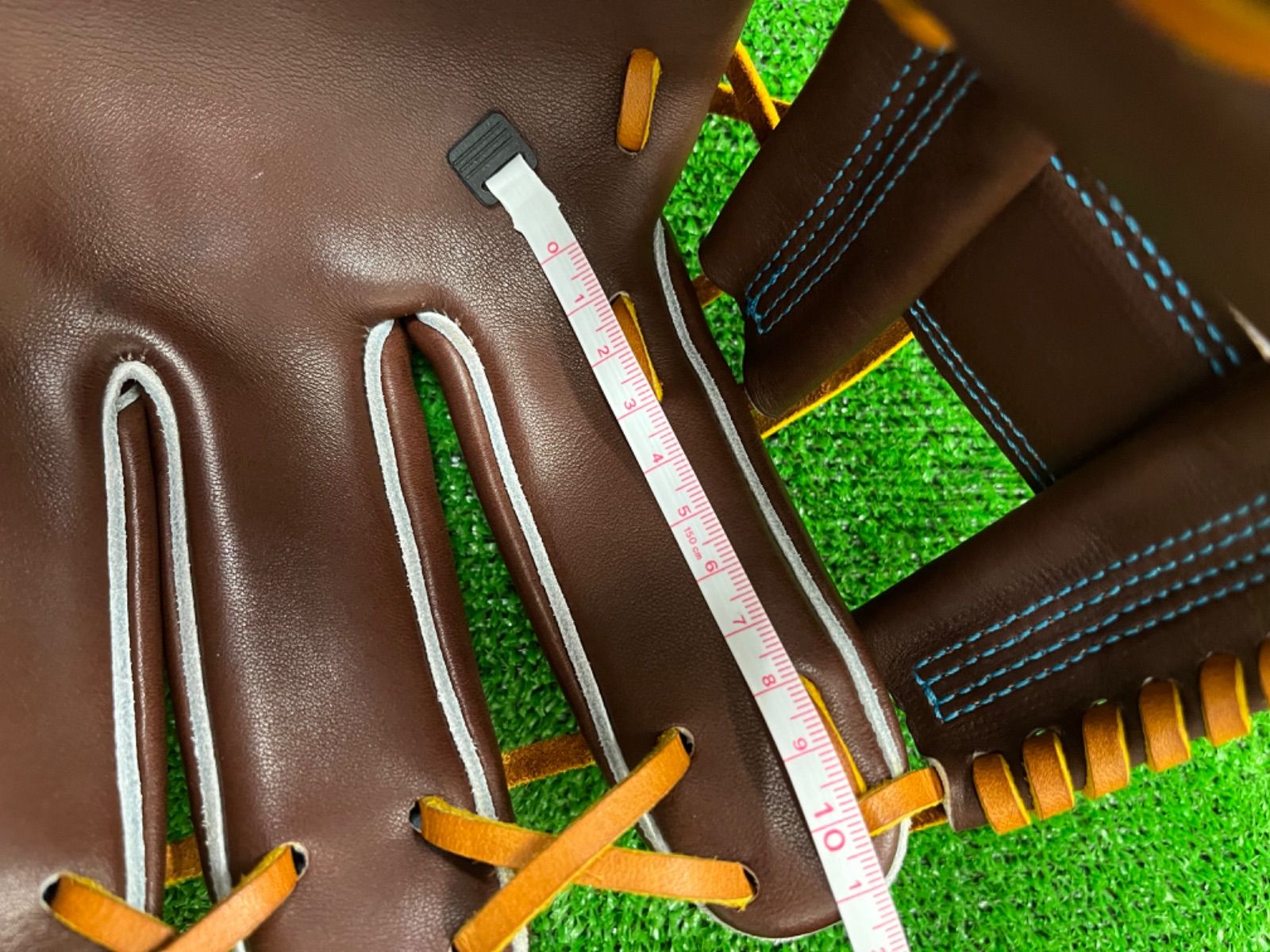 クランプスclamps内野用グラブ（中）軟式硬式兼用