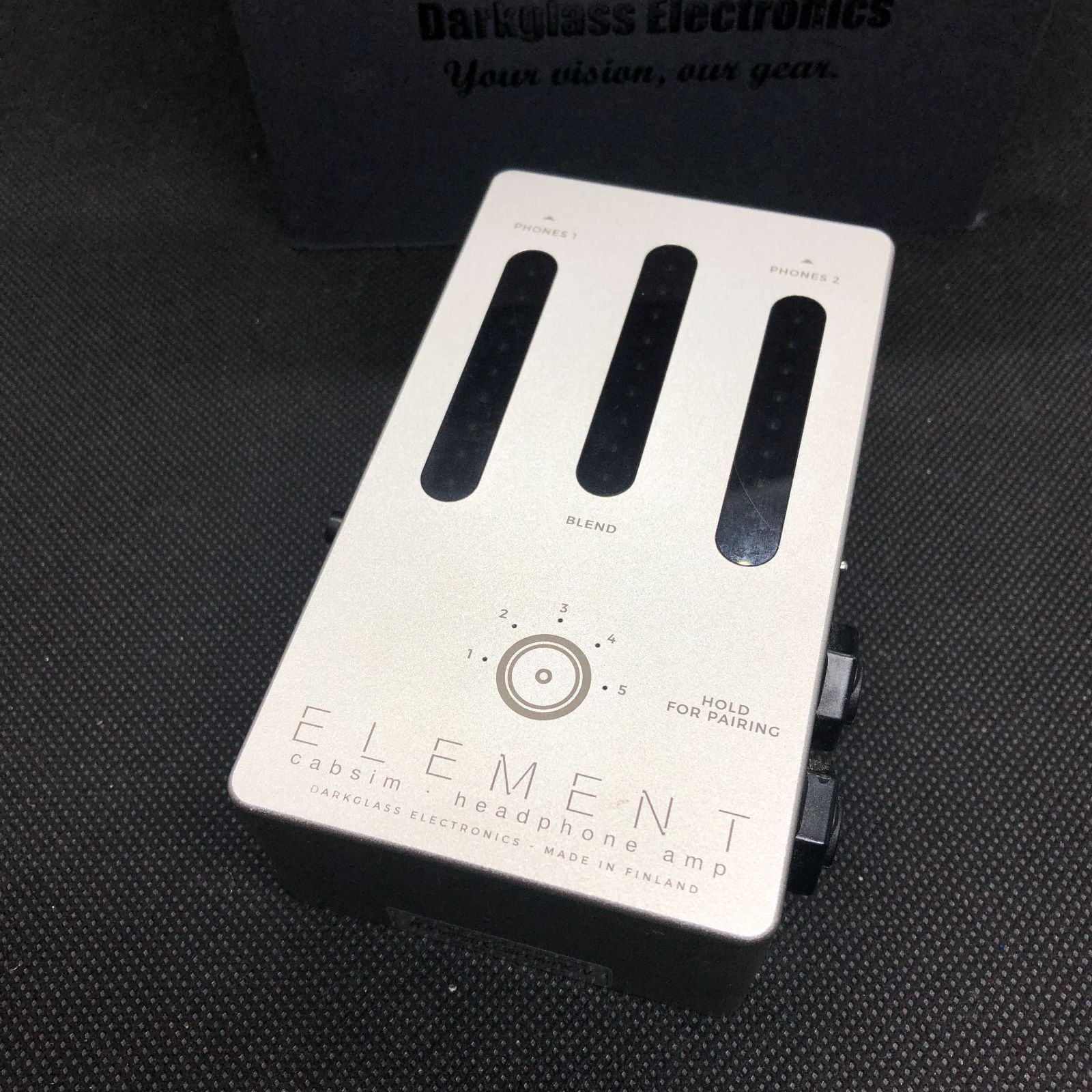HUMPBACK ENGINEERING 4117 BASS EQ Preamp（HUMPBACK