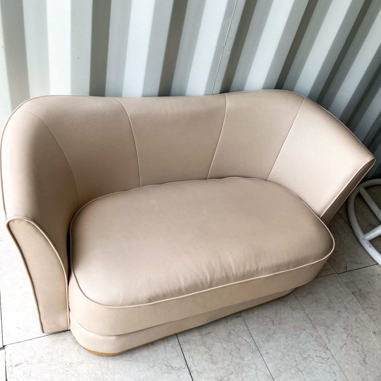 取付無料！フランフラン アンクレットソファ ベージュ 合皮ラブソファ✨