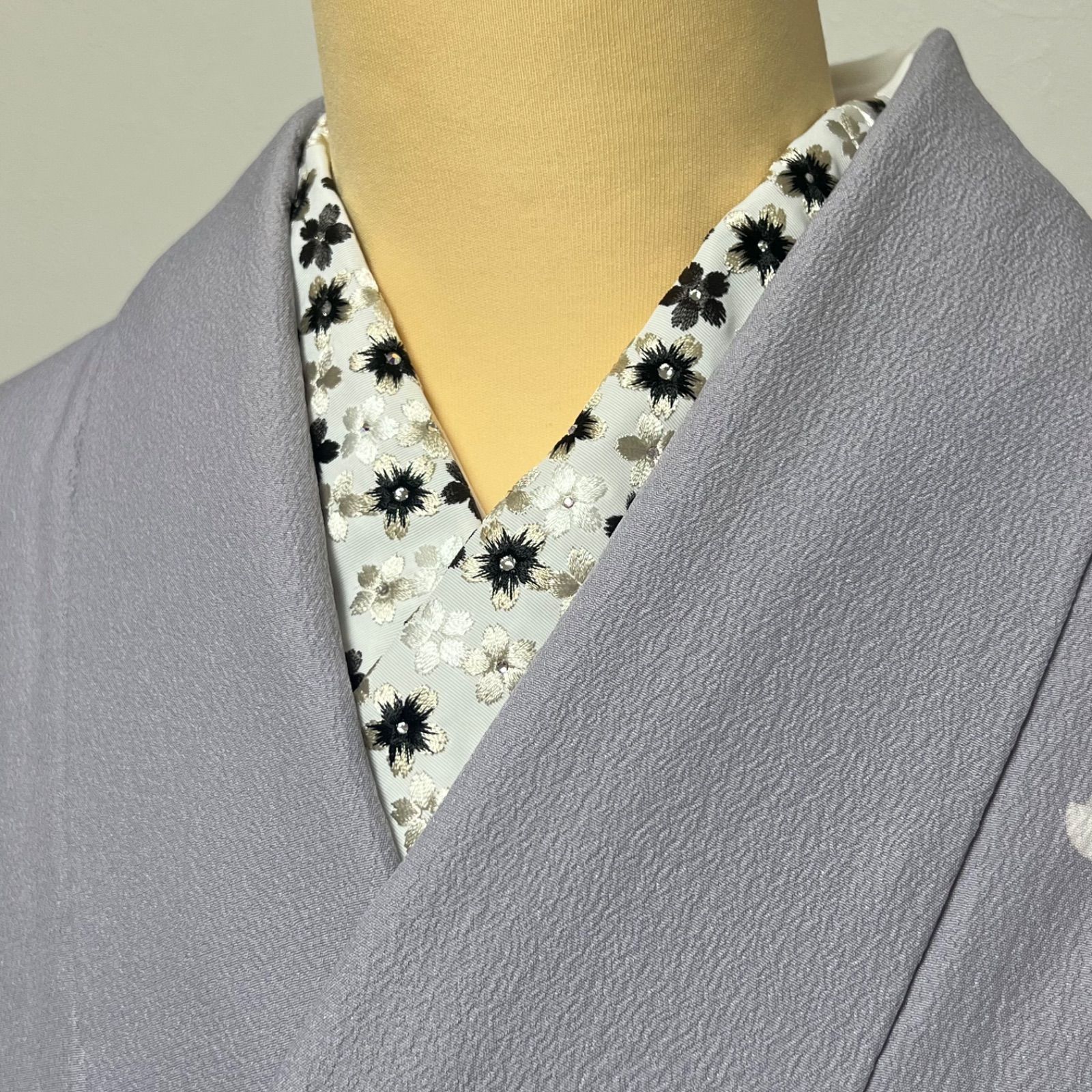  L012 刺繍半衿 白 グレー 桜 ラインストーン 半襟 長襦袢 半襦袢