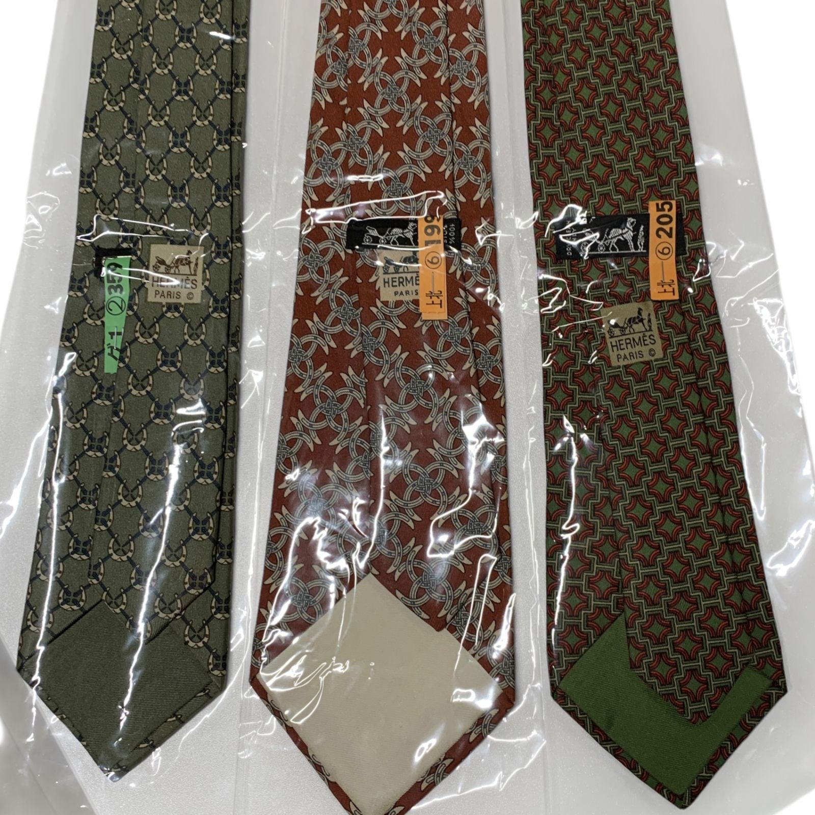 HERMES エルメス カーキ ネクタイ エルメス ブランド ネクタイ 総柄 動物柄 鳥 アヒル シルク