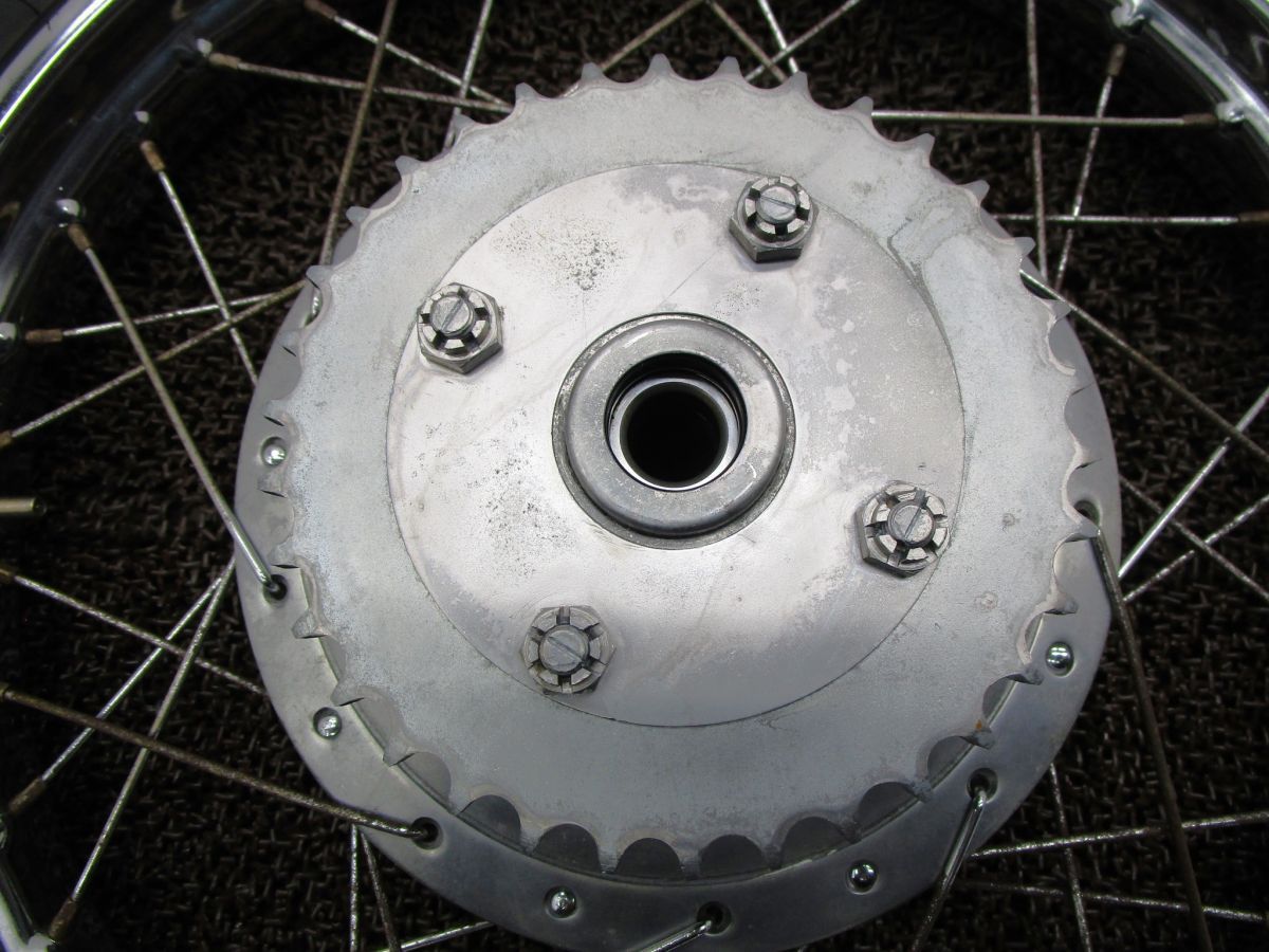 CBM72 リアホイール スプロケット A5814 CBM72 ホンダ CBM72E ドリーム キャブ車 TYPE2 BRIGHTFACE_UK