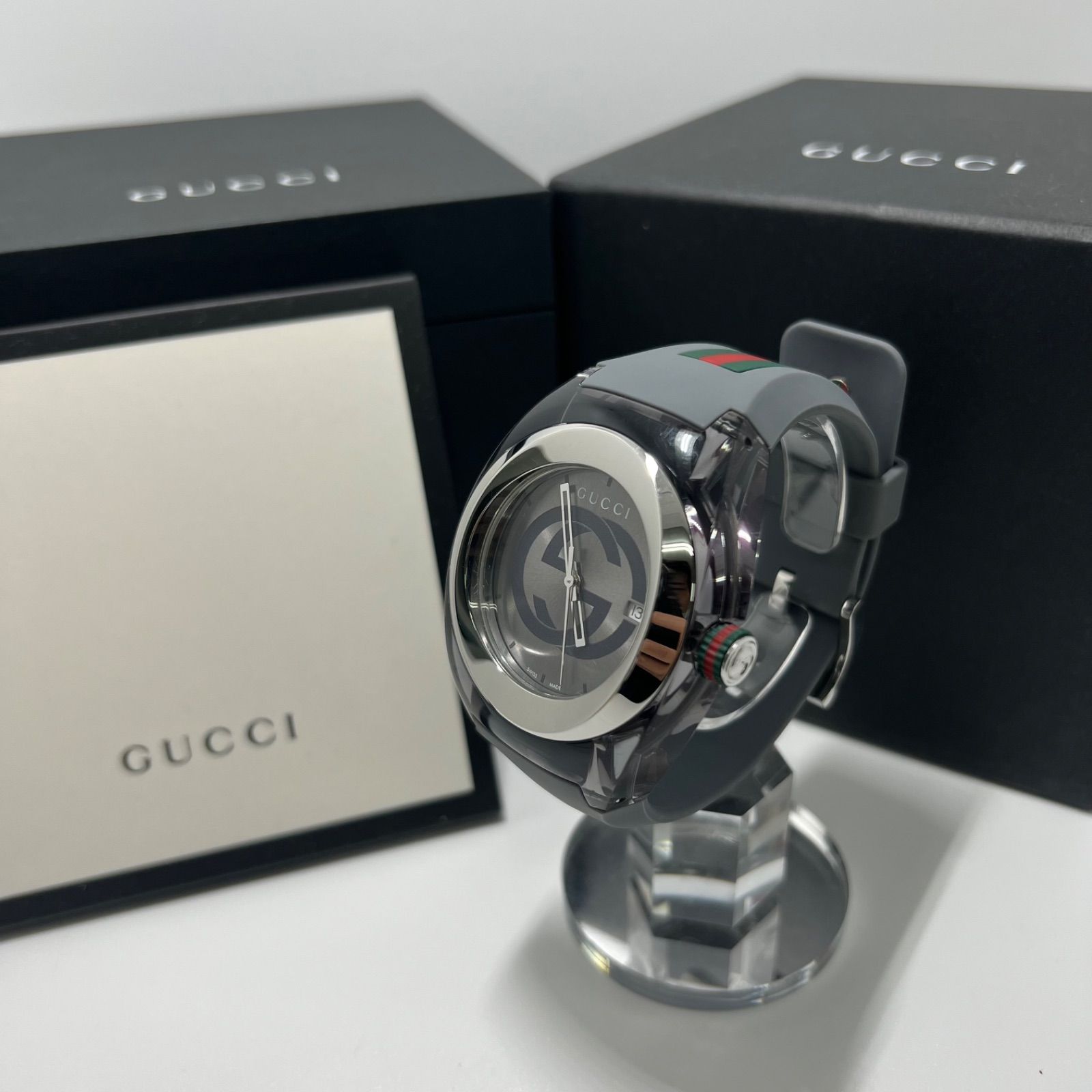 [極美品] GUCCI ブラックラバーベルト 時計　137.1 極美品] GUCCI ブラックラバーベルト 時計137.1