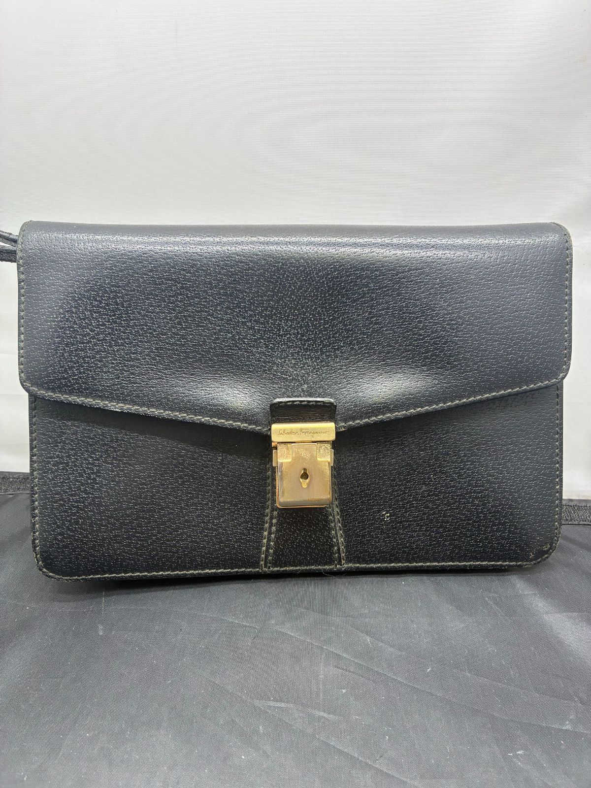 サルヴァトーレフェラガモ セカンドバッグ B25072687