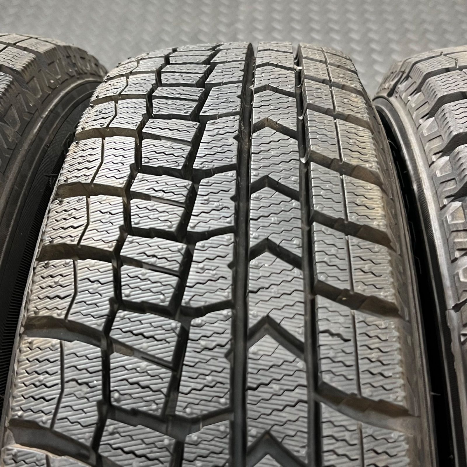 スタッドレスタイヤ