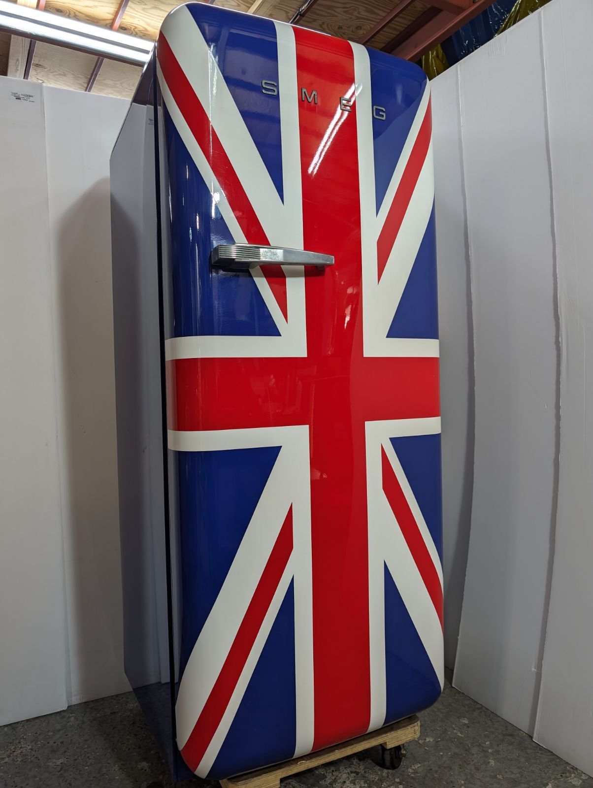 USED SMEG 270Lユニオンジャック冷蔵冷凍庫説明書あり 冷蔵庫 SMEG ユニオンジャック イギリス国旗 イタリア製 ワイン