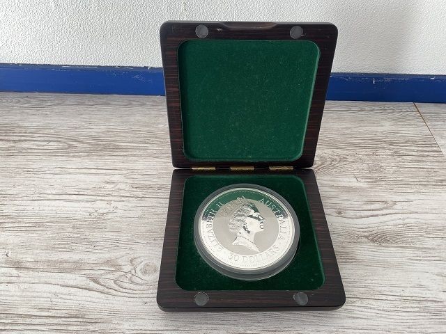 送料無料 プルーフ硬貨 オーストラリア 30＄ 銀貨1キロ ワライカワセミ 
