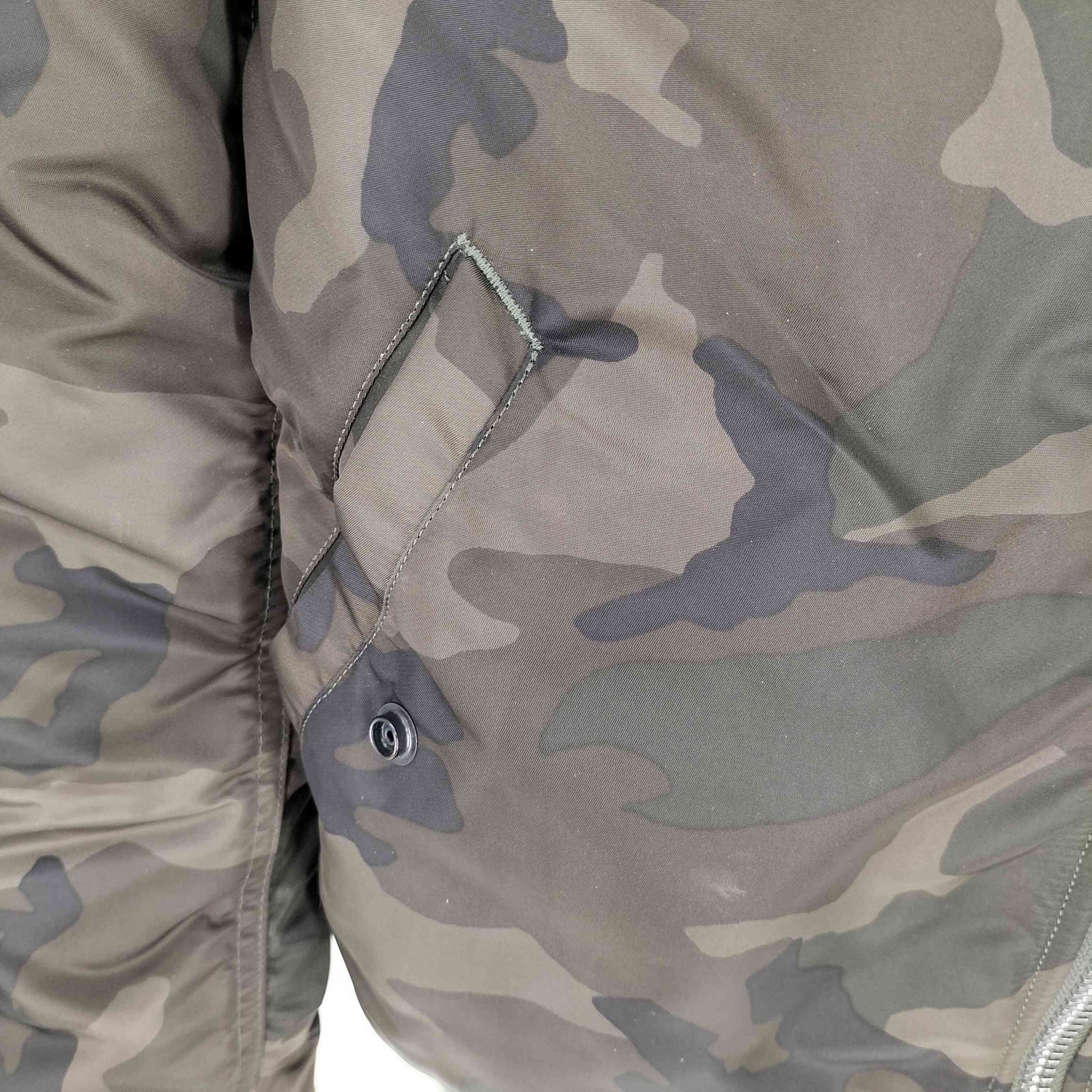 アルファインダストリーズ ALPHA INDUSTRIES MA-1 ウッドランドカモ