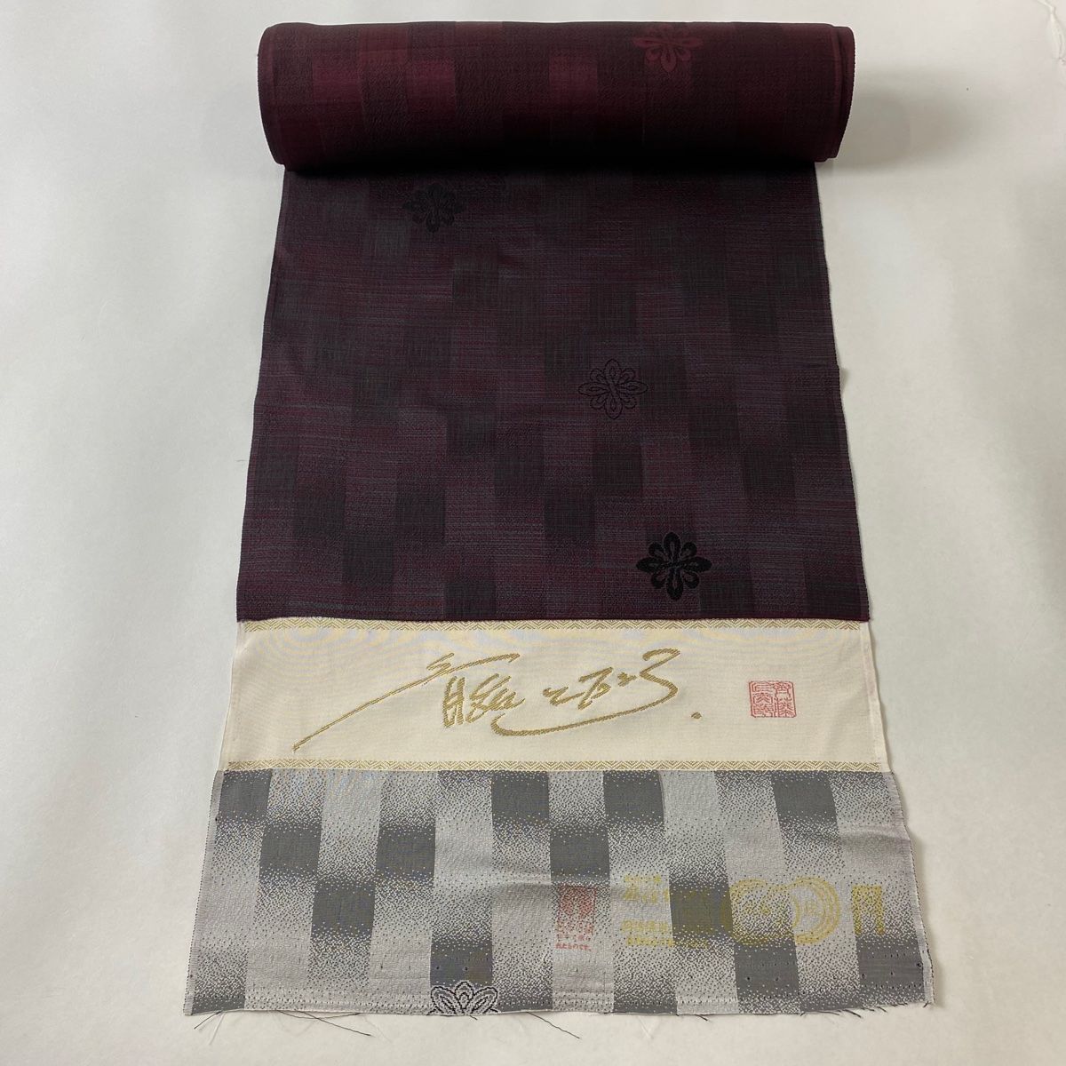 反物 小紋 斎藤上太郎 落款有 華文 変わり市松 赤黒 正絹