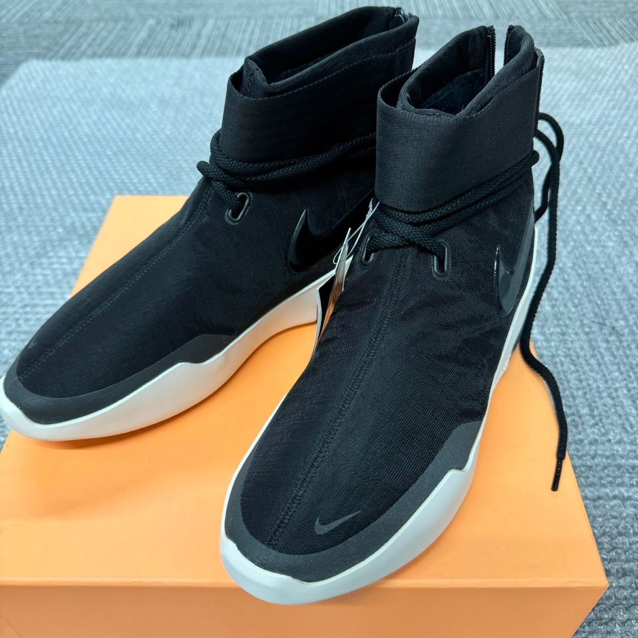 NIKE AIR FEAR OF GOD FOG AIR SHOOT AROUND AT9915-001 26cm ナイキ フィアオブゴッド  エアシュート アラウンド スニーカー 未使用