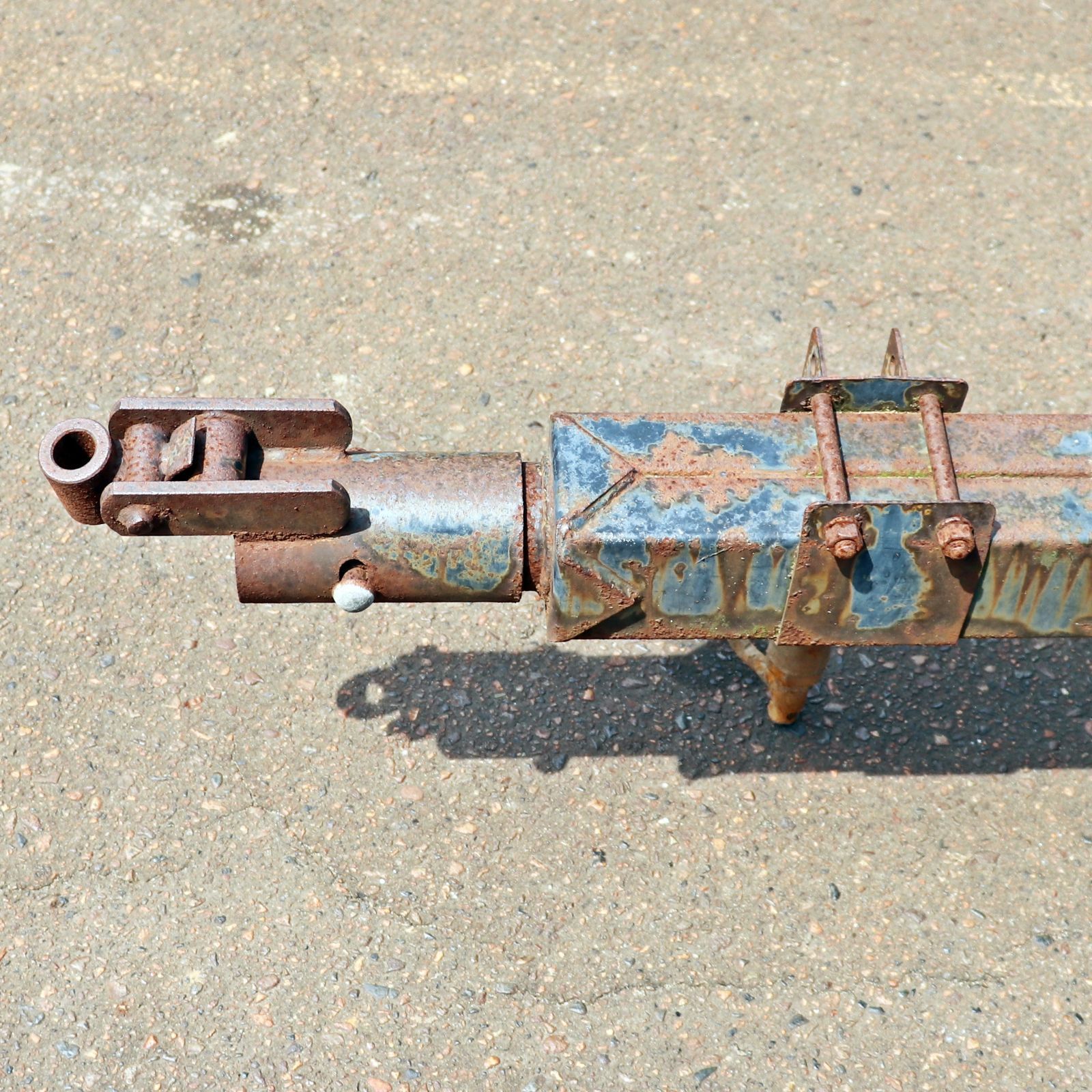 長岡市 冨士トレーラー 型式不明 ダブルタイヤ 油圧シーソー 1輪エア