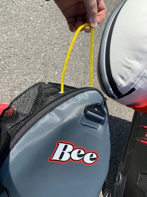 収納の完全浮沈のBEE80スカリ 曳航型形状