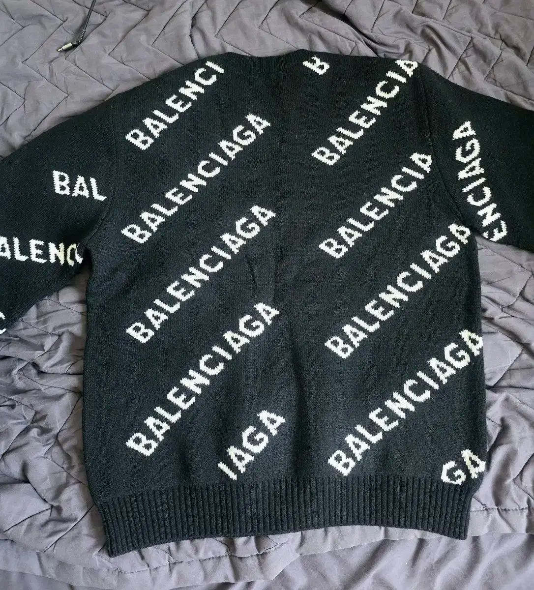 BALENCIAGA