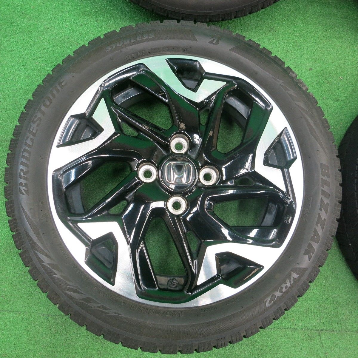 送料無料* 4本価格☆ホンダ N-BOX カスタム 純正 165/55R15