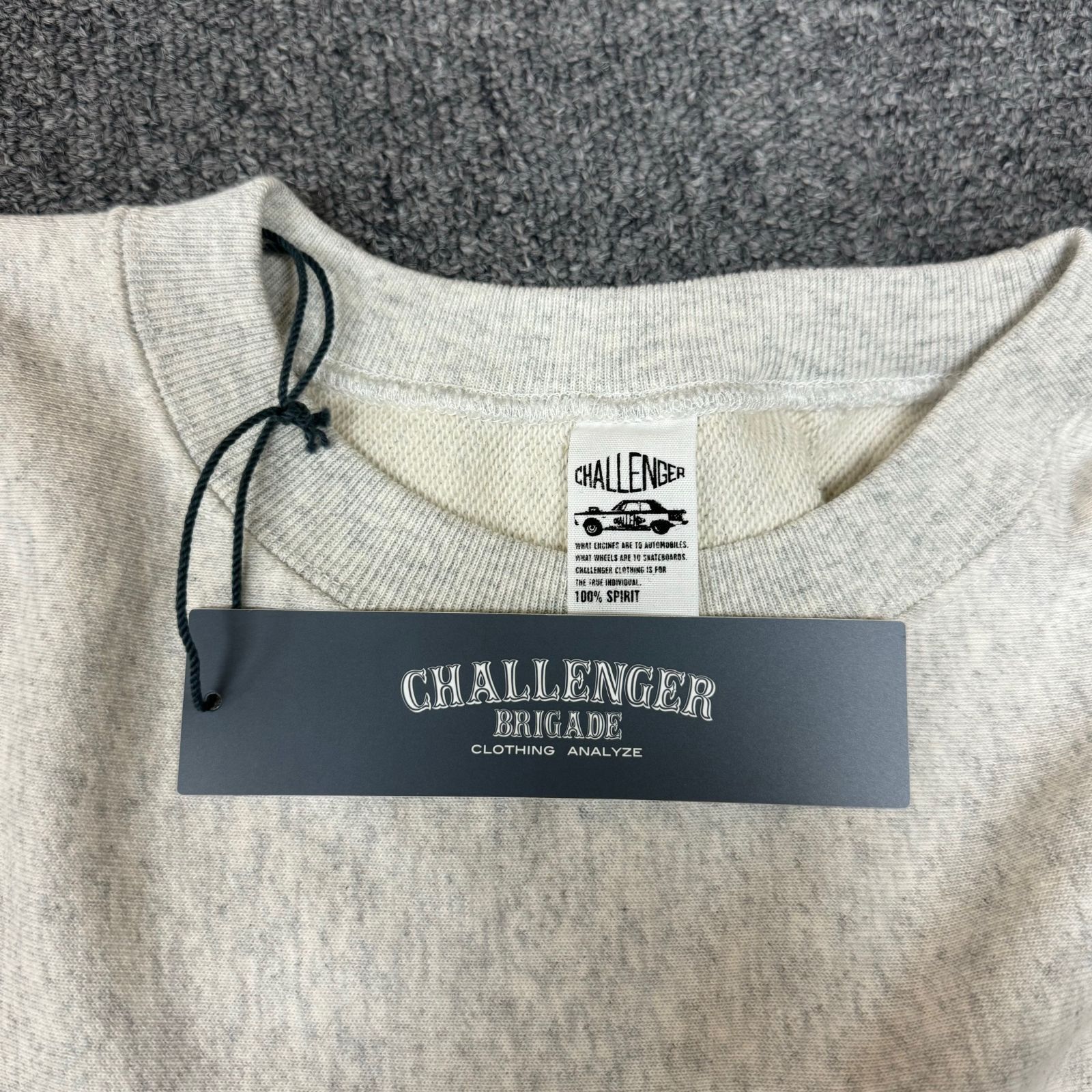 定価17600円 新品 CHALLENGER 23AW RACING LOGO C/N SWEAT レーシング