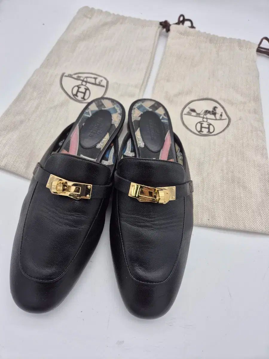 HERMES エルメス ミュール スリッパ 黒 レディース