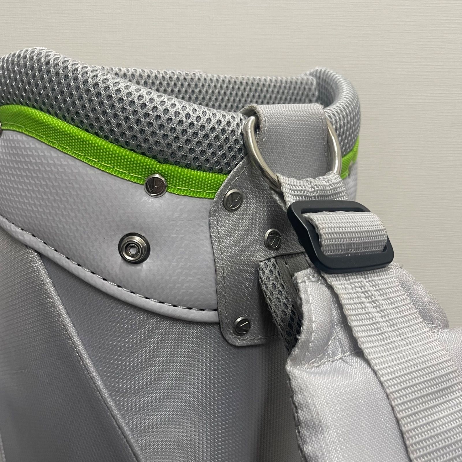 グレー×グリーン