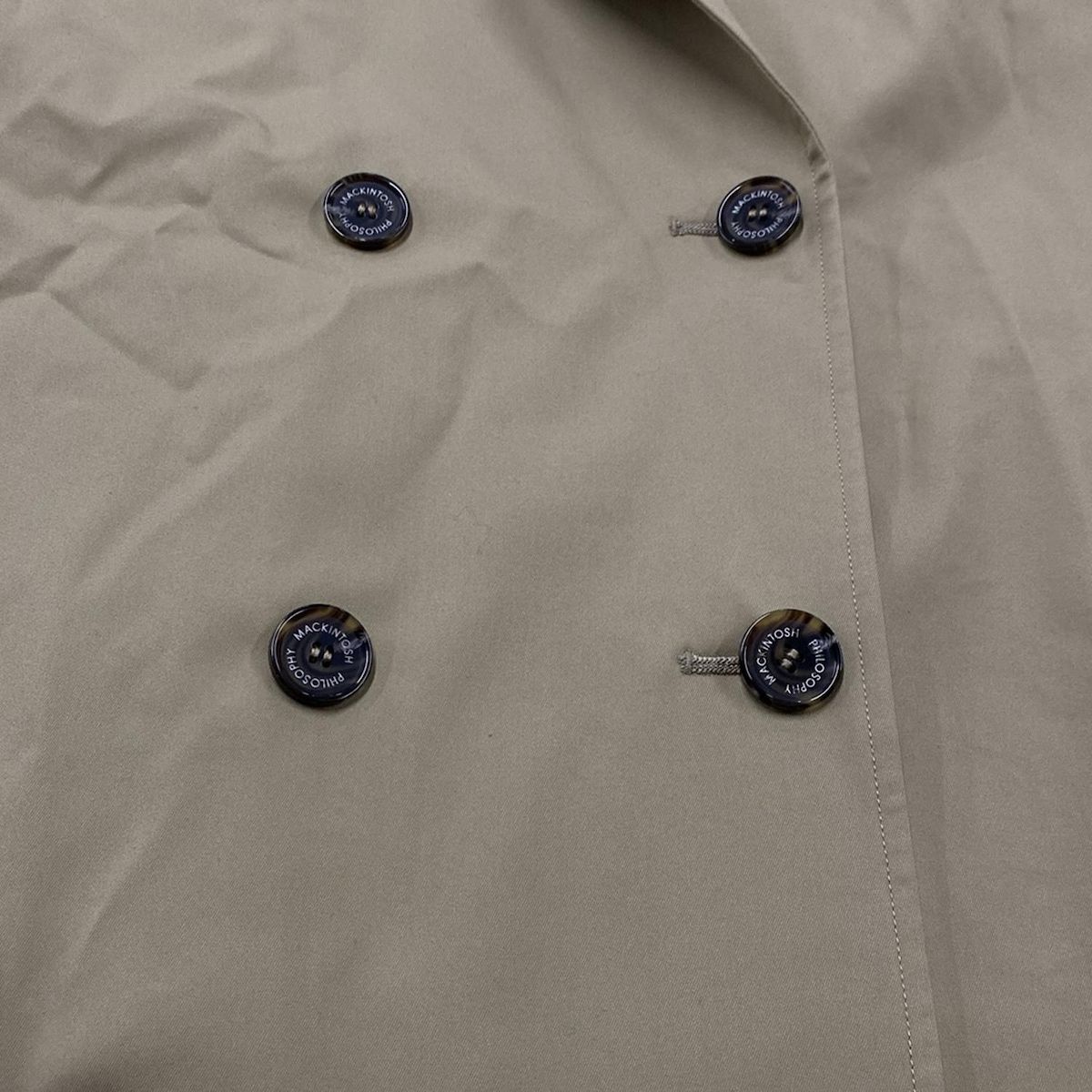 トレンチコート