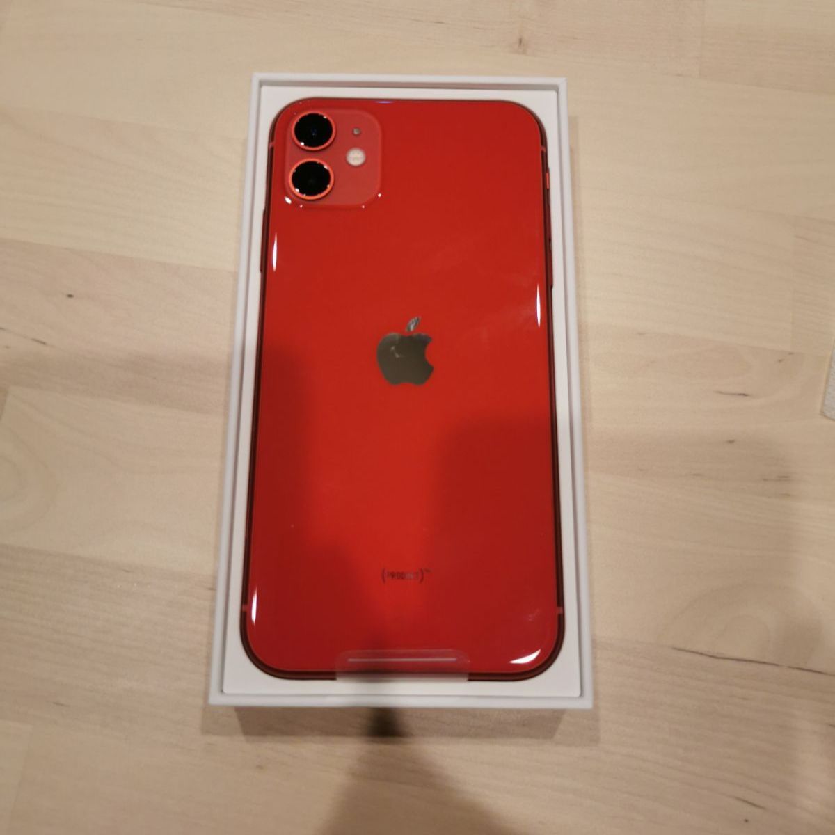 iphone11 red 128GB SIMロック解除済 PRODUCT - メルカリ
