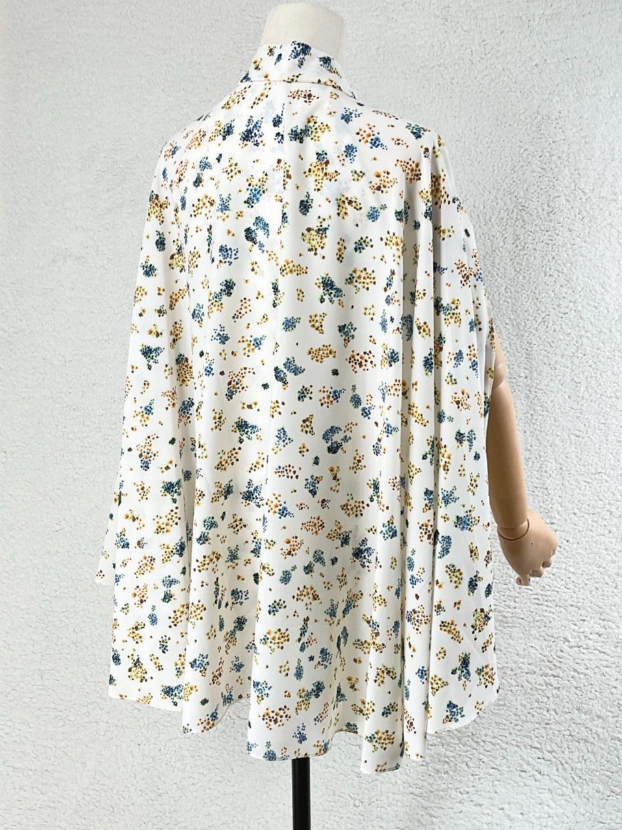 未使用 rokh　ロク 34 アイボリー 花柄ケープブラウス 未使用 rokh ロク 34 アイボリー 花柄ケープブラウス - メルカリ