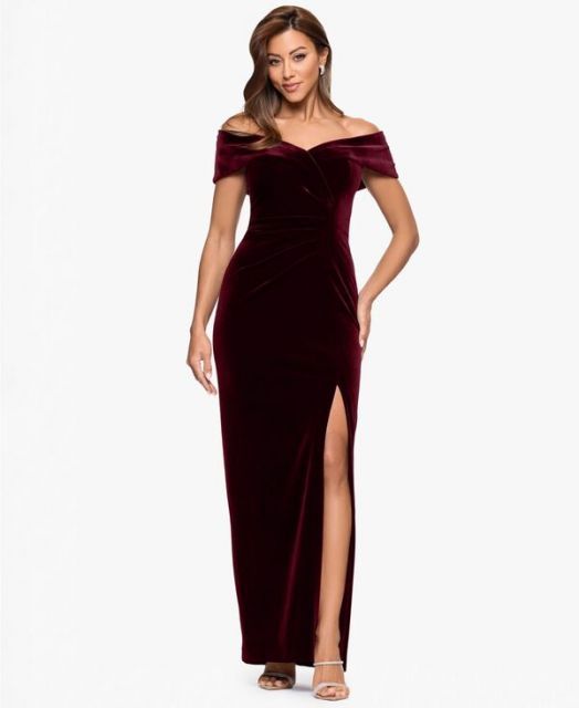 送料無料 エスケープ レディース ワンピース トップス Petite Off-The-Shoulder Sweetheart Velvet Gown Burgundy