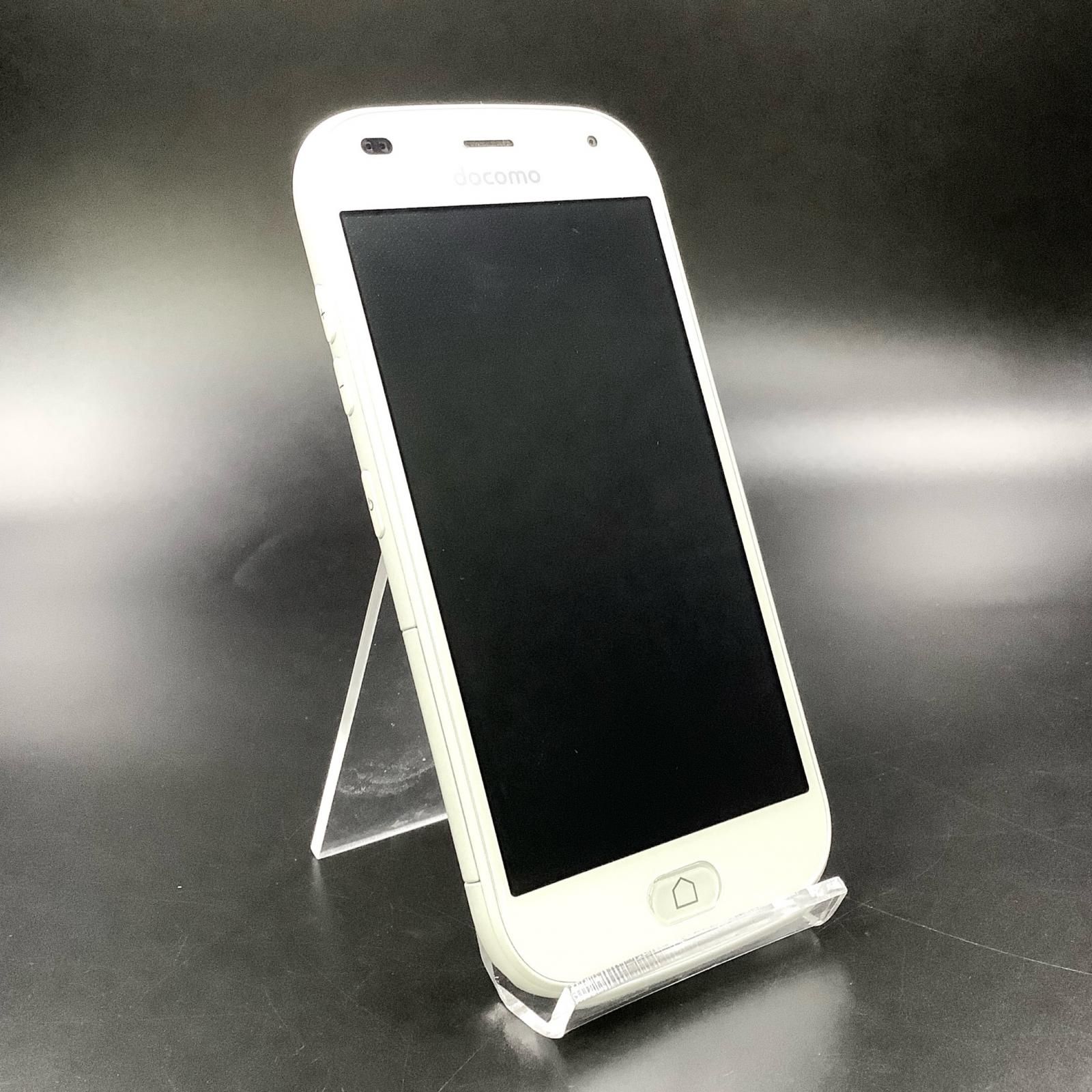 富士通 らくらくスマートフォン 32GB ホワイト docomo F-42A 白