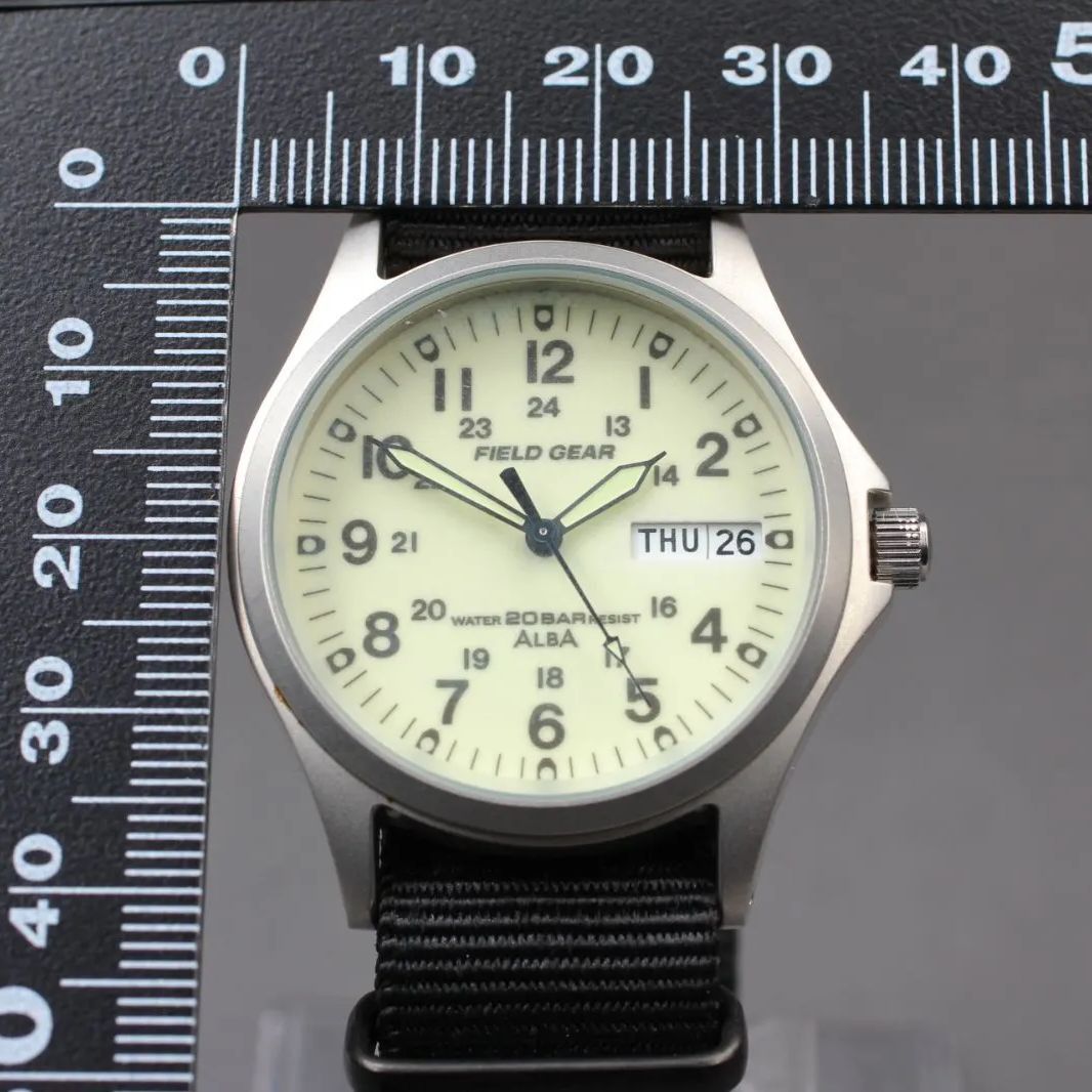 74 【美品 稼働品】SEIKO ALBA FIELD GEAR Military Watch V743-8000