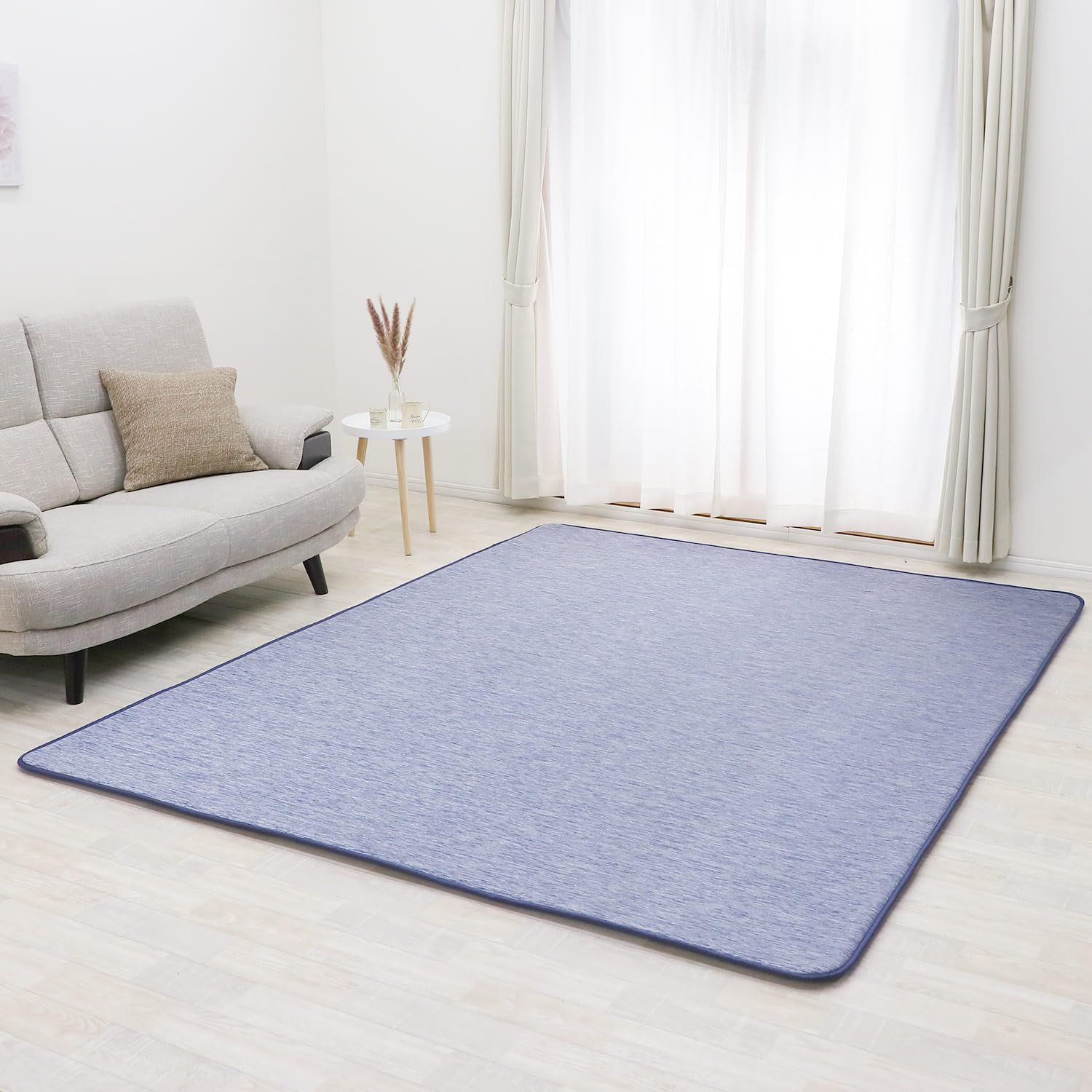 フリーリー カーペット 夏用 ひんやり ラグ ラグマット 厚 200×300cm ウレタン20mm 厚手 ひんやりマット 夏 ラグ冷感 Mサイズ ネイビー