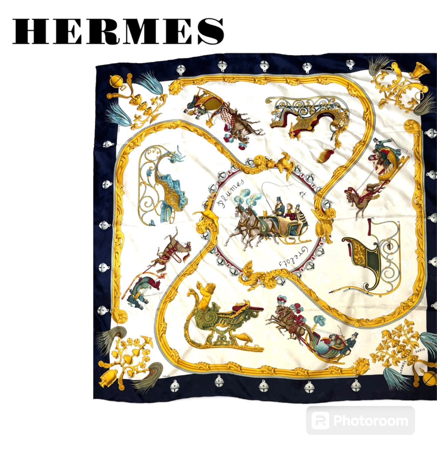 HERMES　カレ90　スカーフ PLUMES ET GRELOTS 羽飾りと鈴 HERMES エルメス カレ90 Plumes et Grelots 羽飾りと鈴 ネイビー