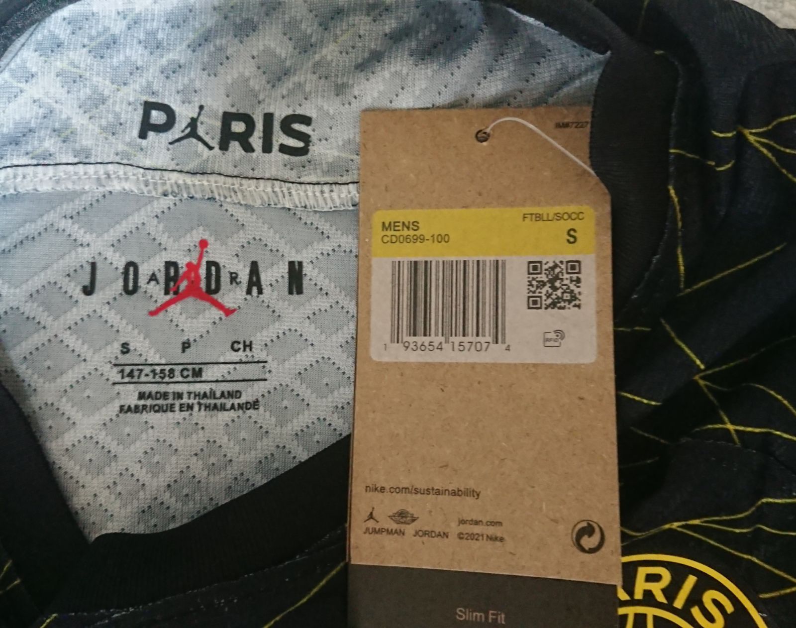 リオネル・メッシ キャプテンマーク＆ネームタグ展示フレーム