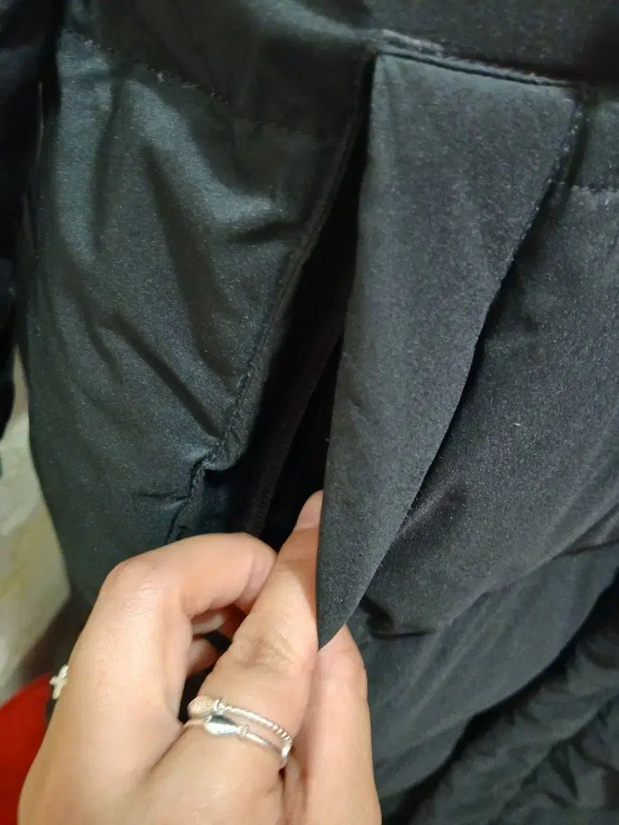 ロング丈ダウンパーカー 黒