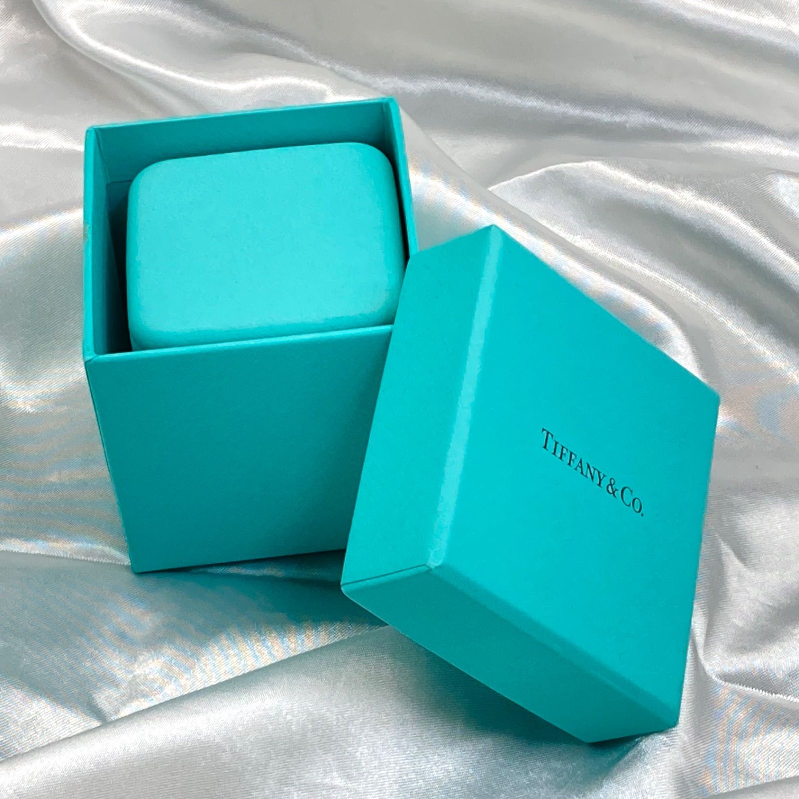 ティファニー（Tiffany＆Co.) リングケース ジュエリーボックス