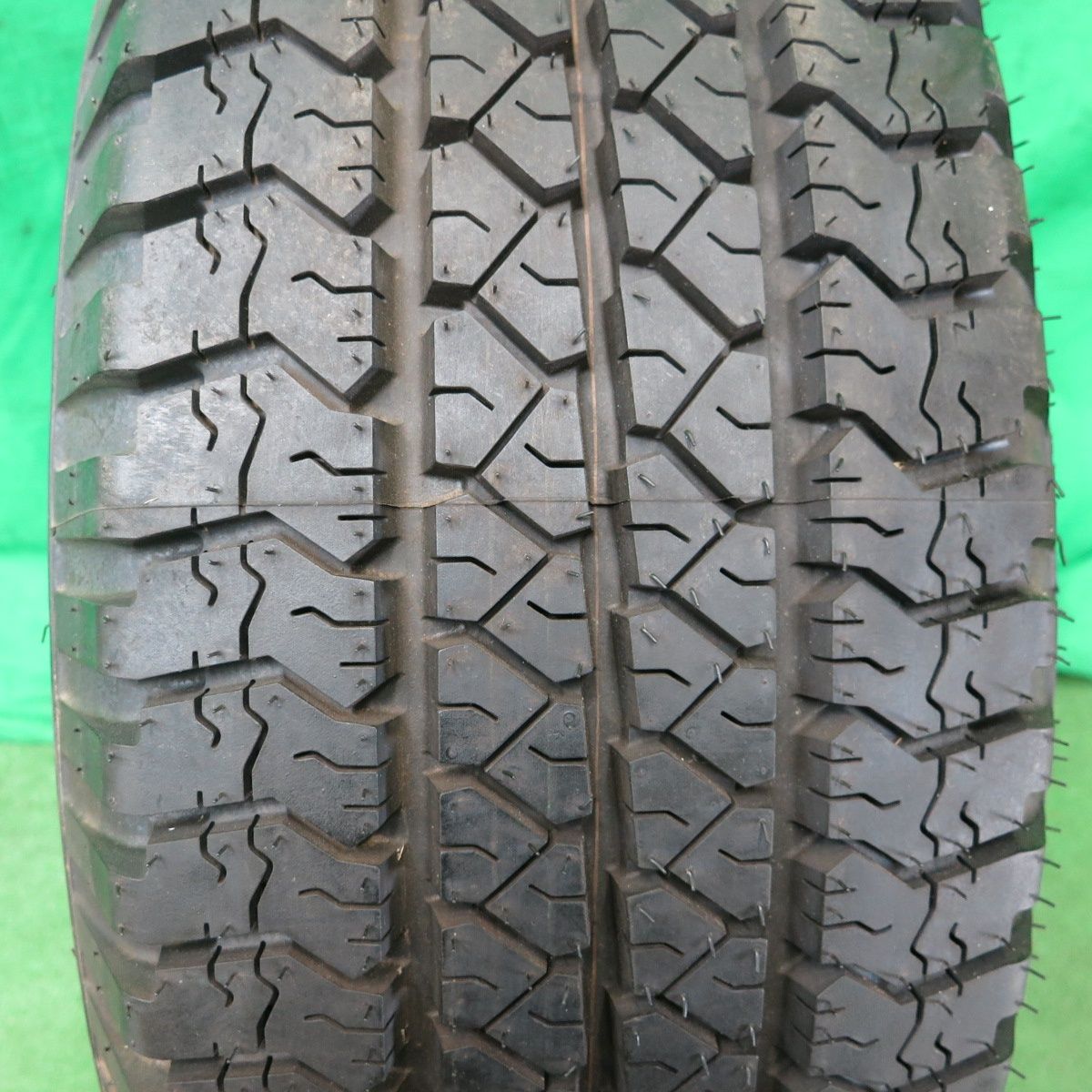 送料無料* タイヤほぼ未使用☆ハマー H3 純正 265/75R16 グッドイヤー 