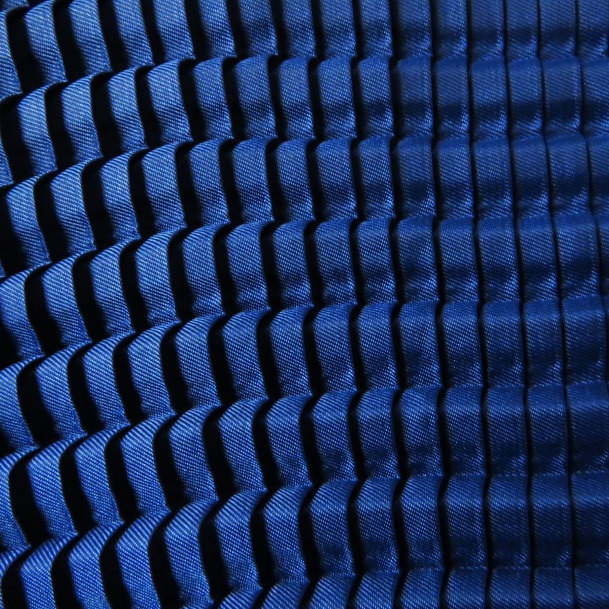 me by Issey Miyake イッセイミヤケ　ブルーネイビーパンツM メンズ – Page 4 – isseymiyake.com