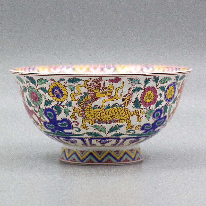 清乾隆帝黄釉浮彫り竜紋碗 景徳鎮 陶磁器 装飾品 工芸品 美術品 置物 清乾隆帝黄釉浮彫り竜紋碗 景徳鎮 陶磁器 装飾品 工芸品 美術品