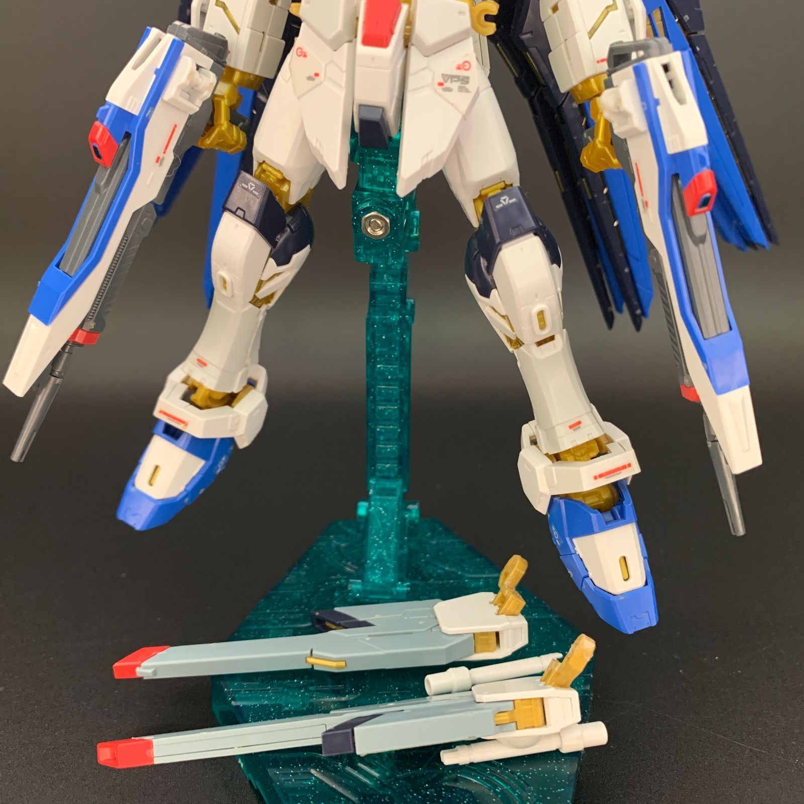 ガンプラ【中古ジャンク品/破損あり】 RG 1/144 ストライクフリーダムガンダム バンダイ プレバン 625
