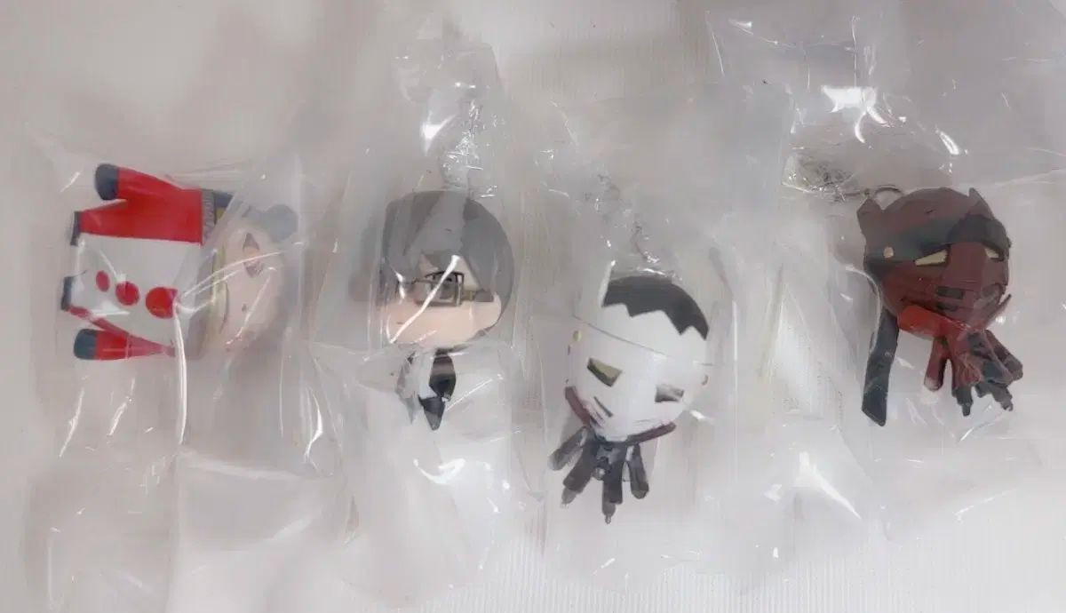 ペルソナ4 キーホルダー 主人公-イザナギ-マガツイザナギ-クマ