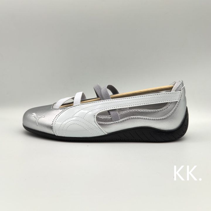 PUMA ＊スピードキャットバレエ ＊シルバー