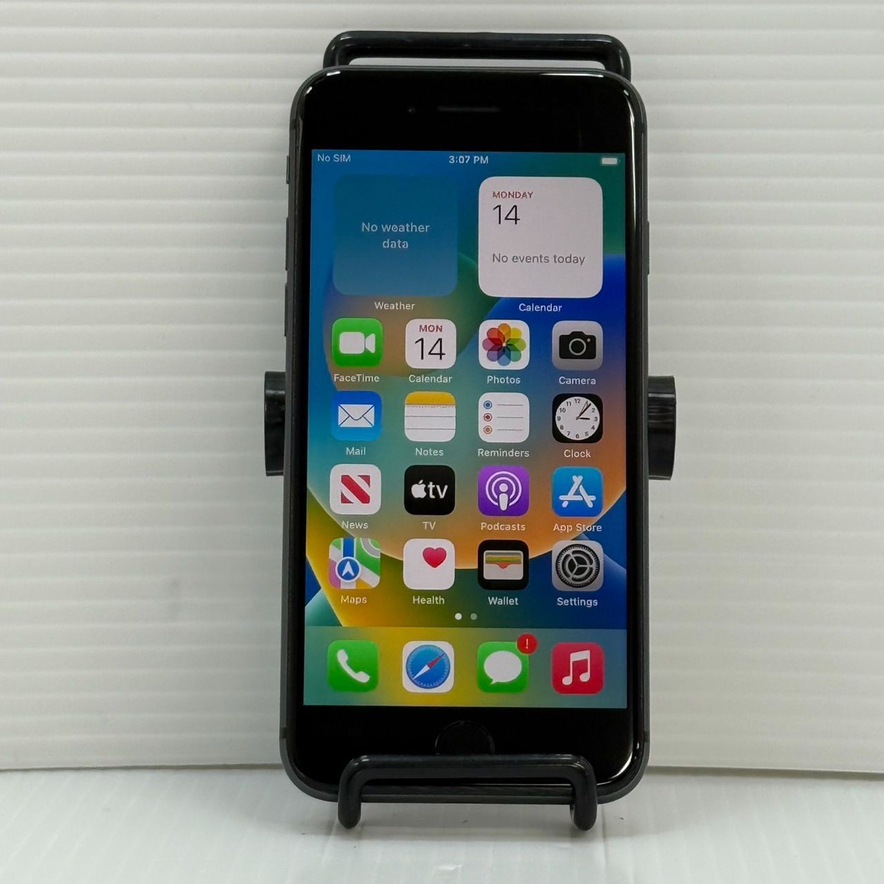 ☆SIMロック解除済☆iPhone8 スペースグレー64GB（MQ782J/A）☆※0331