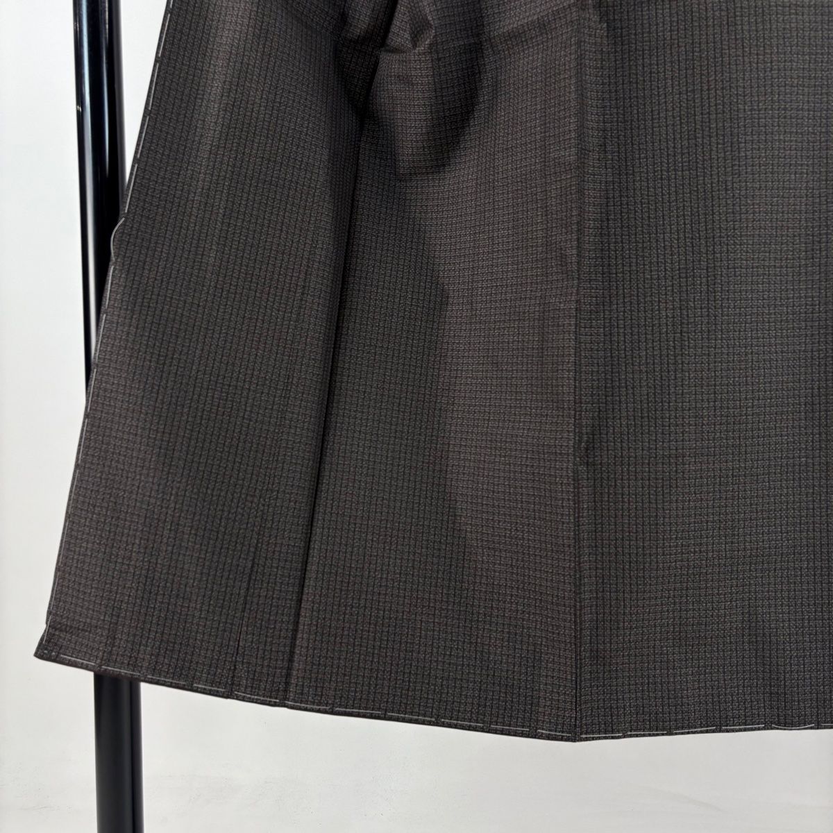 男着物 身丈137.5cm 裄丈69cm S 袷 大島紬 アンサンブル 都喜ヱ門 証紙 幾何学模様 焦茶色 正絹