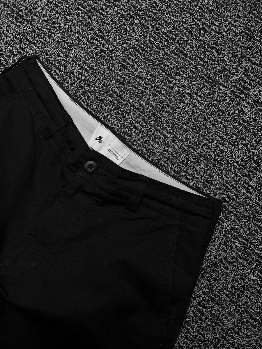 Nike ナイキ SB リップストップ ファティーグ カーゴ パンツ