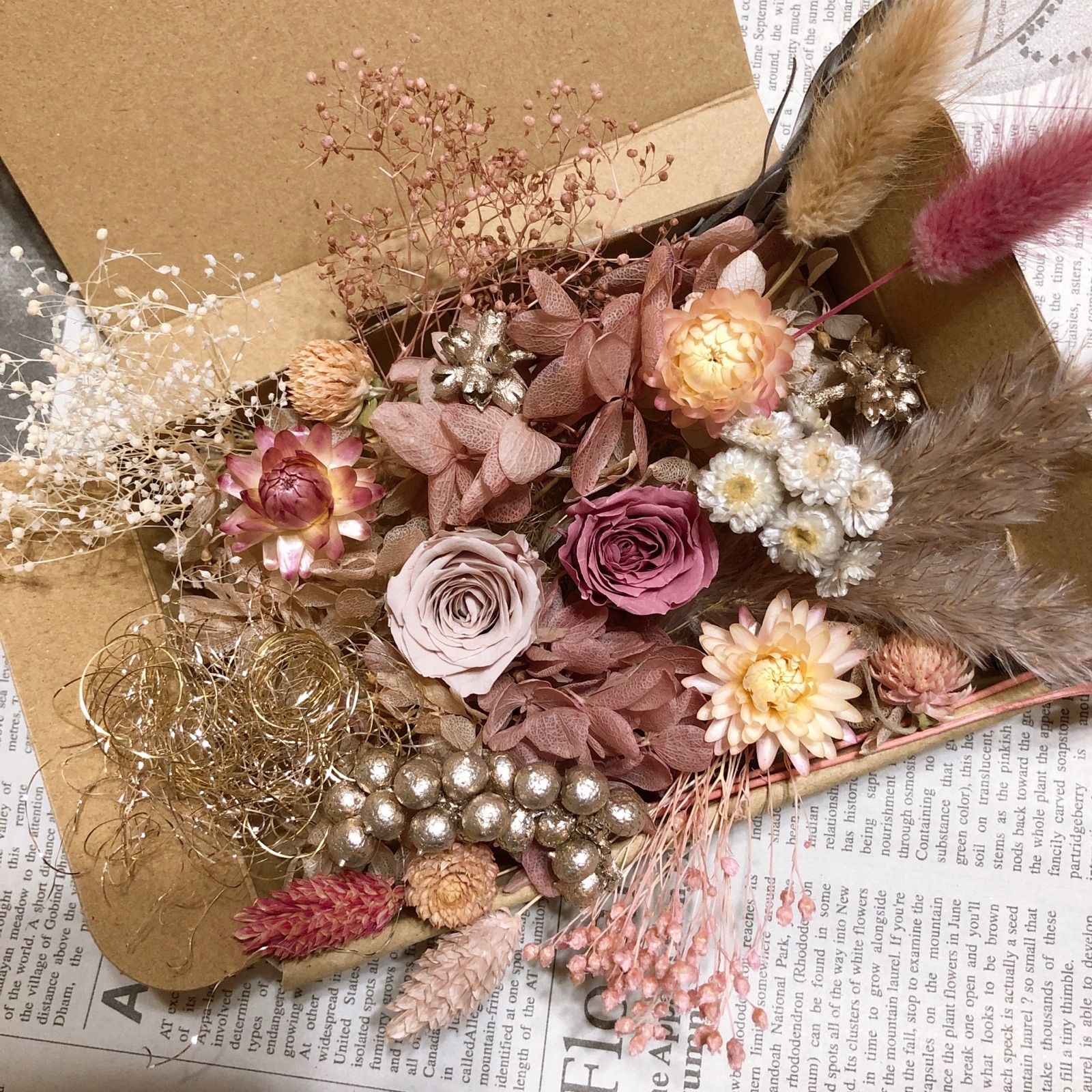 No.75-1 くすみピンク＆ベージュの花材の詰め合わせ - アトリエ Floral