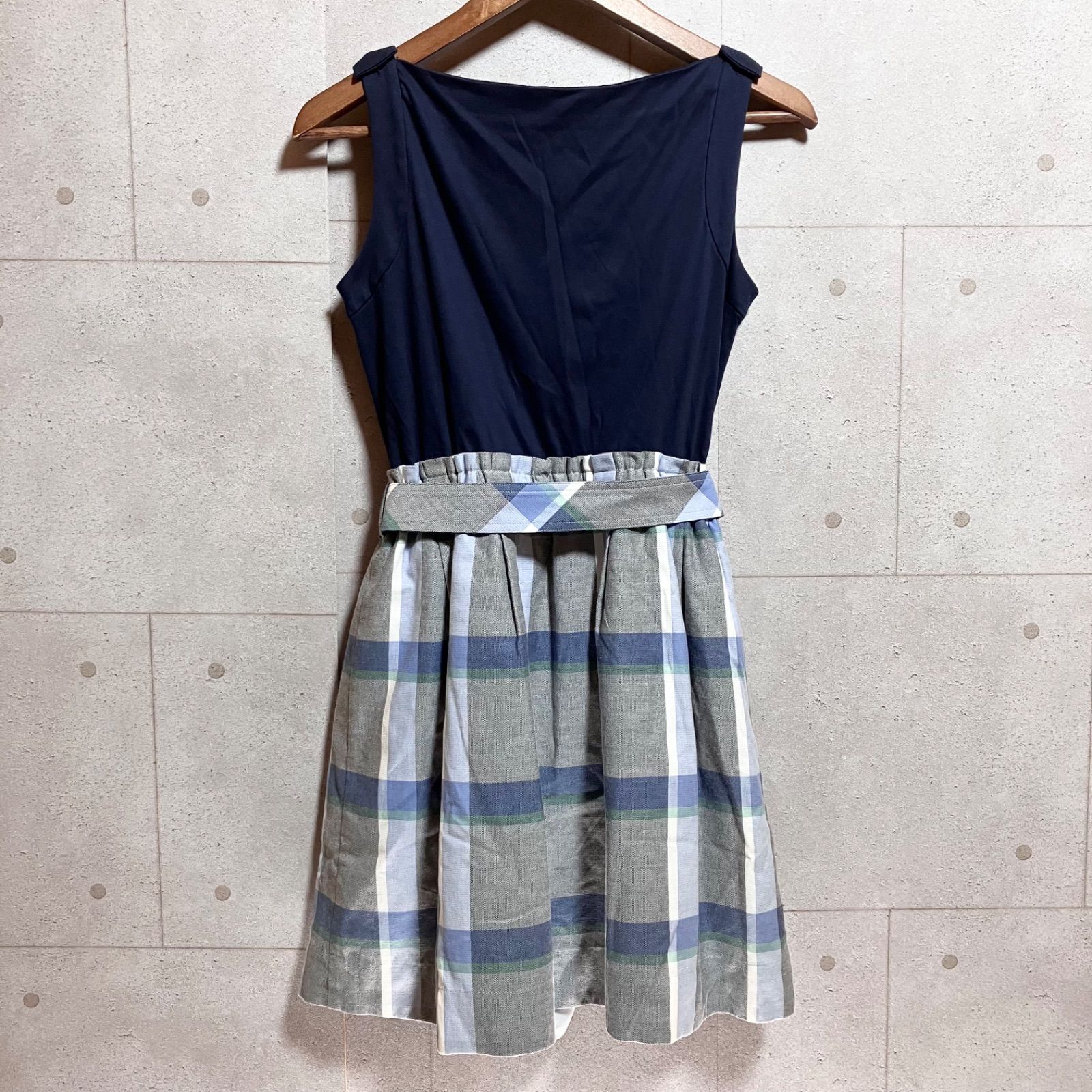 BURBERRY BLUE LABEL バーバリーブルーレーベル ノースリーブ