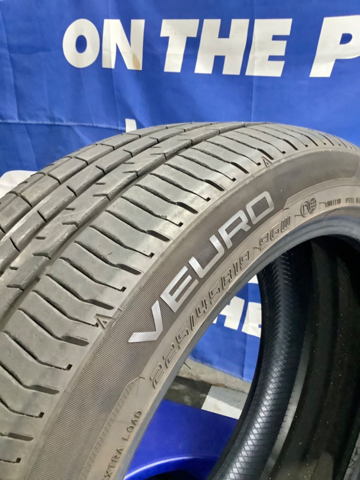 中古　ダンロップ　ビューロ　225/45R19 ダンロップ VEURO VE304 225/45R19 96W XL 価格比較 - 価格.com