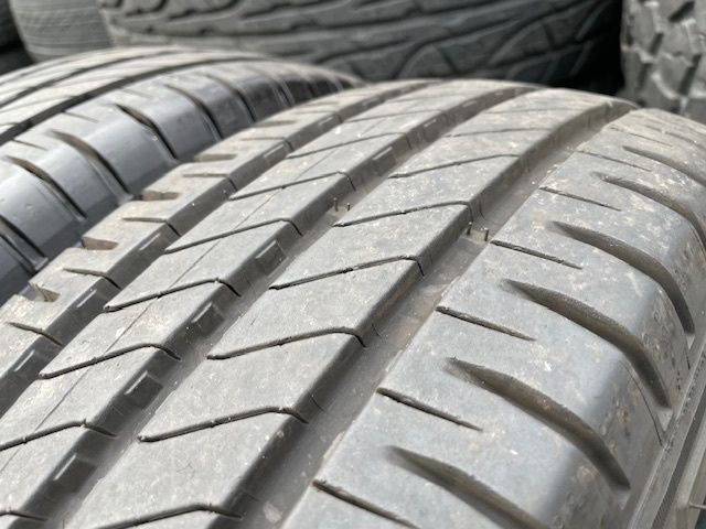 200系ハイエースに！バリ溝！ミシュラン アジリス3 195/80R15C 108/106×マナレイ ユーロデザイン シューティングライダー 中古セット！ 200系ハイエースに！バリ溝！ミシュラン アジリス3 195/80R15C 108/106