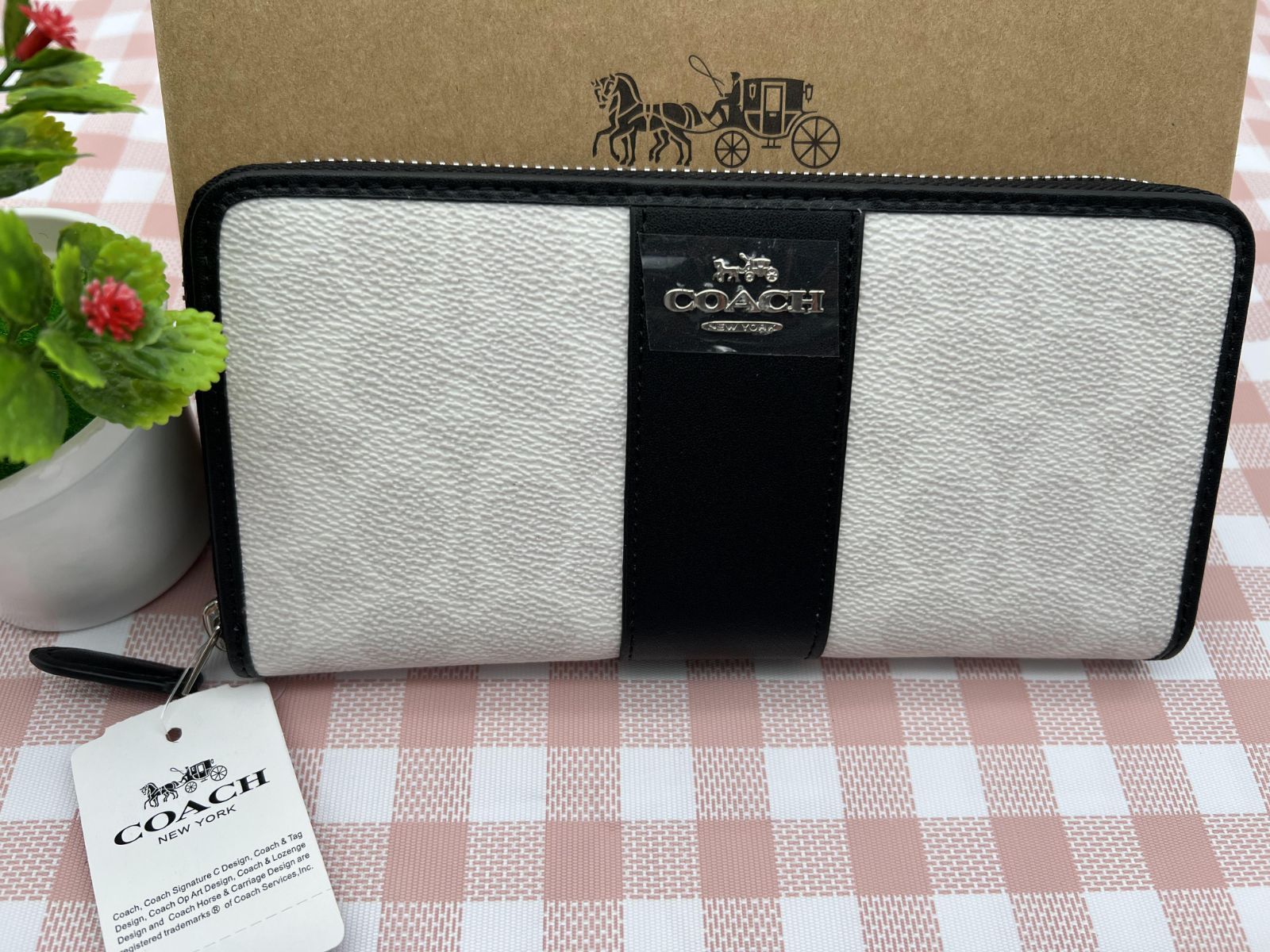 コーチ 長財布 財布 COACH ラウンドファスナー ブランド プレゼント 贈り物 ギフト レザー ウォレット ロゴ クーポン配布 シグネチャー  C181